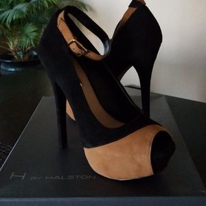 H by Halston Reanna peep toe platform heels